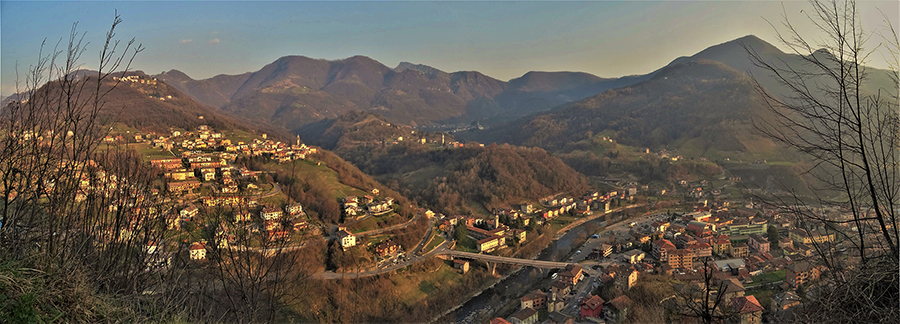 Vista panoramiva dal Monte di Zogno verso Filaressa e Costone saliti ad anello da Poscante